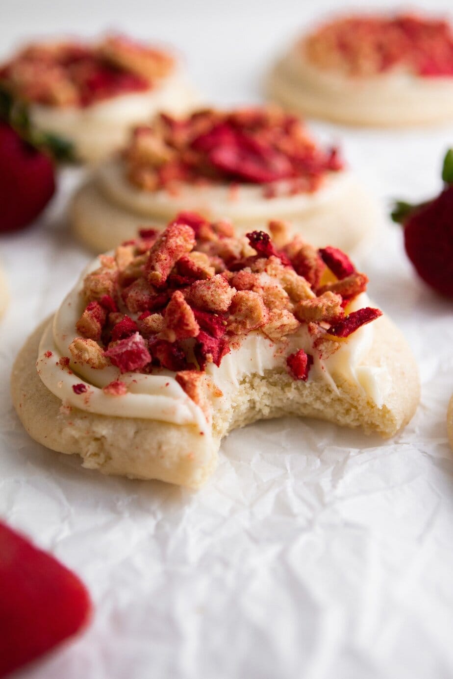 strawberry cheesecake cookies